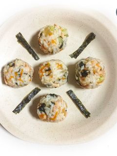 Foto resep Jumeokbap (nasi kepal ala Korea)