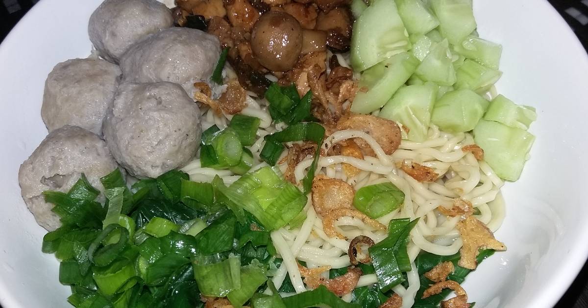 Resep Mie Ayam Jamur Lezatoss Oleh Cicilia Listyarini Cookpad