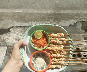 Fresh, Menyajikan Sate Taichan Goreng Mantul Banget