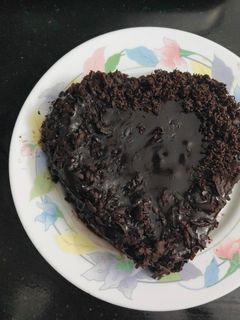 ચોકલેટ કેક (Chocolate cake recipe in Gujarati) રેસીપી મુખ્ય ફોટો
