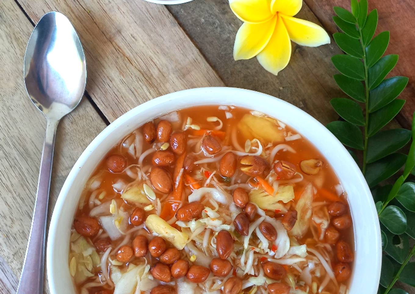 Asinan sayur dan buah segar