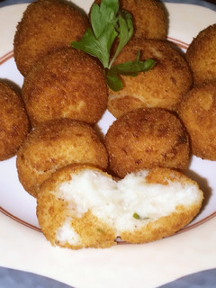 Una foto de Croquetas de merluza