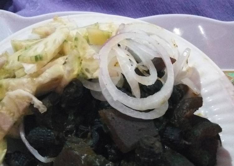 Recipe of Quick Periwinkle (Piom Piom) and Kpomo Garnished with Garden Eggs