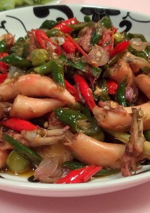 Foto resep Cumi asin masak pedas