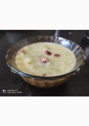 लौकी ची खीर (laukichi kheer recipe in marathi) रेसिपी चे मुख्य फोटो 
