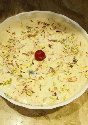 A picture of Lab e Shireen.
