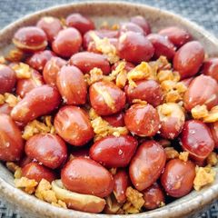 A picture of Garlicky Fried Peanuts.