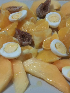 Una foto de Ensalada de higos y naranja