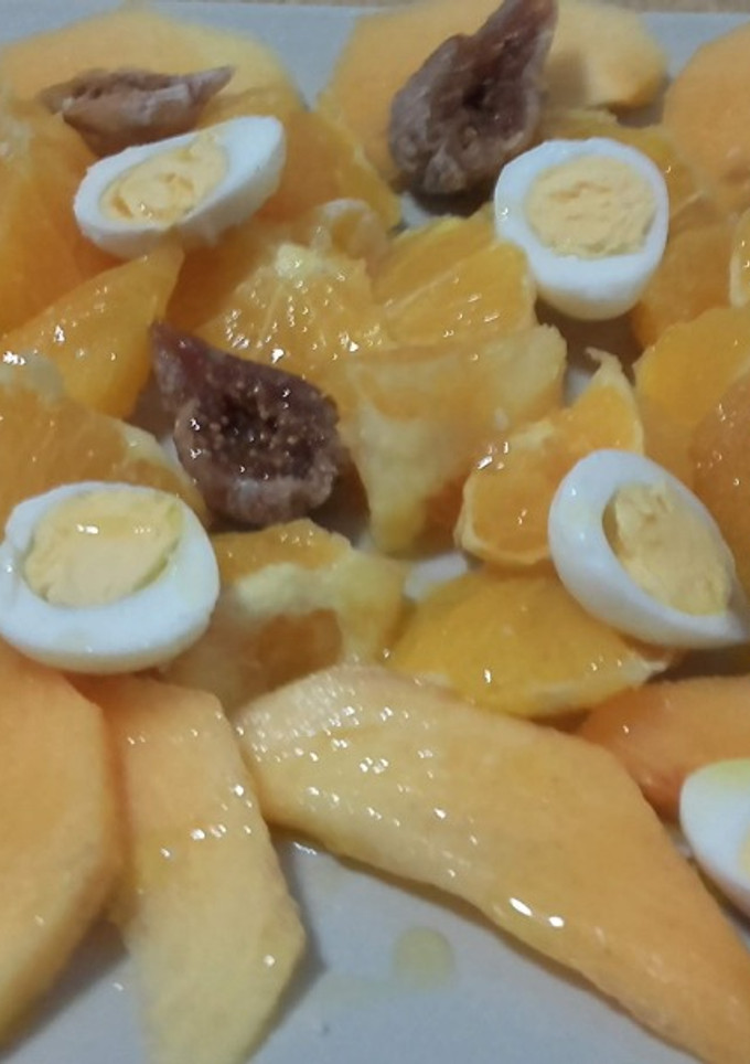 Una foto de Ensalada de higos y naranja