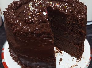 Foto principal de Tarta de chocolate por capas con buttercream