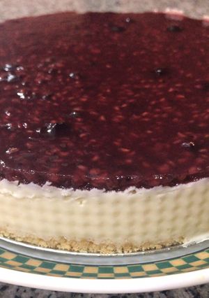 Una foto de Cheesecake de frutos rojos (sin horno)