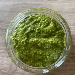 A picture of Delicious carrot pesto!.