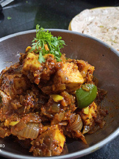 A picture of Kadhai Paneer resturant style.