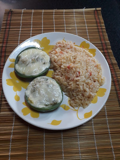 Una foto de Zapallitos rellenos con arroz