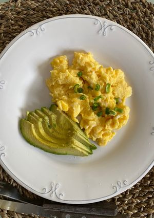 Una foto de Huevos revueltos saludables fáciles