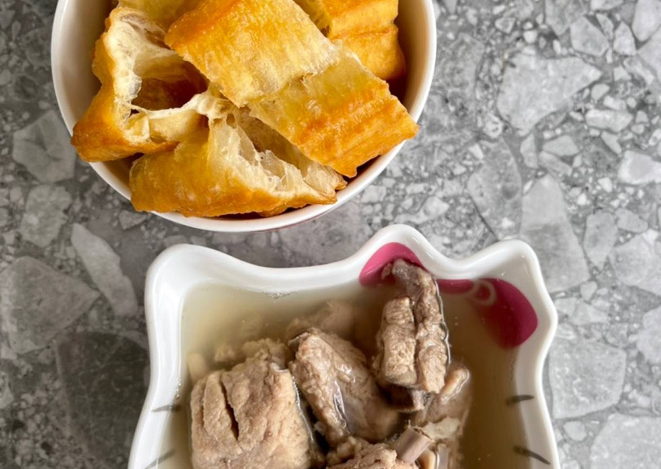 Sup Iga Babi ala Songfa (white pepper pork soup) slow cooker