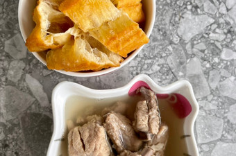 Langkah Mudah untuk Membuat Sup Iga Babi ala Songfa (white pepper pork soup) slow cooker Bunda Pasti Bisa