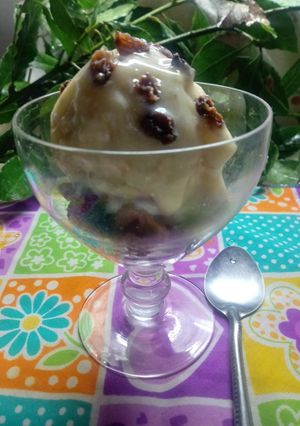 Una foto de Helado de banana al ron