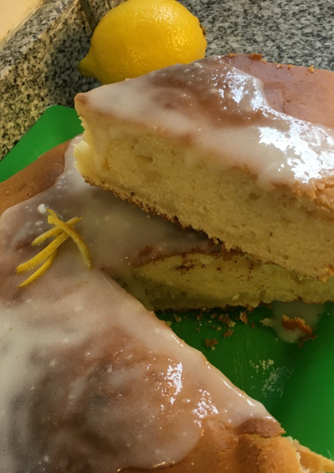 Una foto de Budín de limón en licuadora 🍋