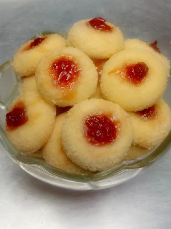 Recipe Strawberry Thumbprint Cookies the Delicious Delicious