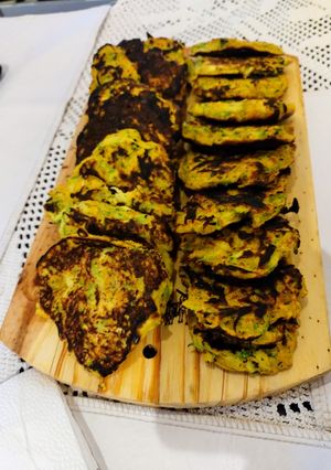 Una foto de Tortita de verduras 🥕🥒 rápido, bueno y barato