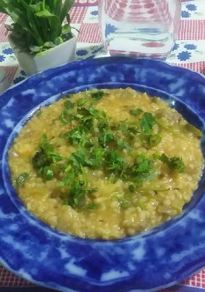 A picture of Vegetable daliya.