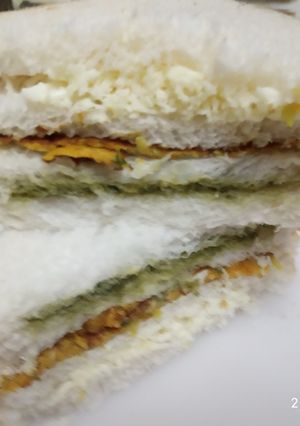 A picture of Dudhi chilla cheese sandwich.