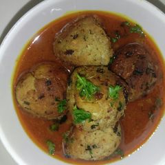 A picture of Chicken kofta curry.