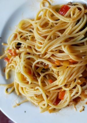 Foto resep Spaghetti Bolognese Pelangi. Enaakkkk!!