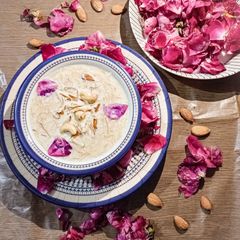 A picture of Sheer Khurma.