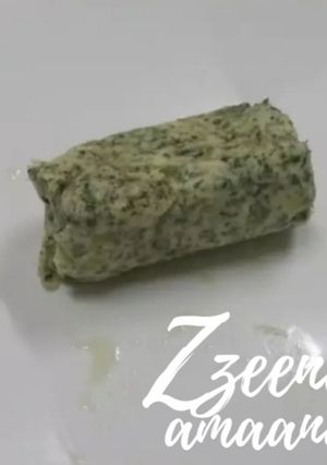 A picture of Herb Garlic Butter Log.