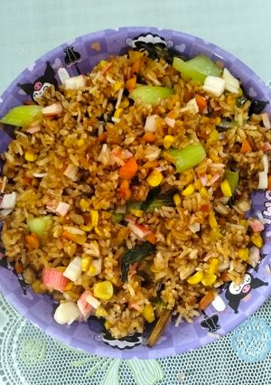 Foto resep Crabstick Butter Corn Fried rice (nasi goreng) | dengan jagung, wortel, pokcoy