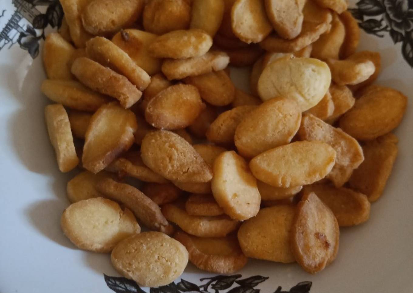 KUE BIJI KETAPANG simple (tanpa kelapa parut)