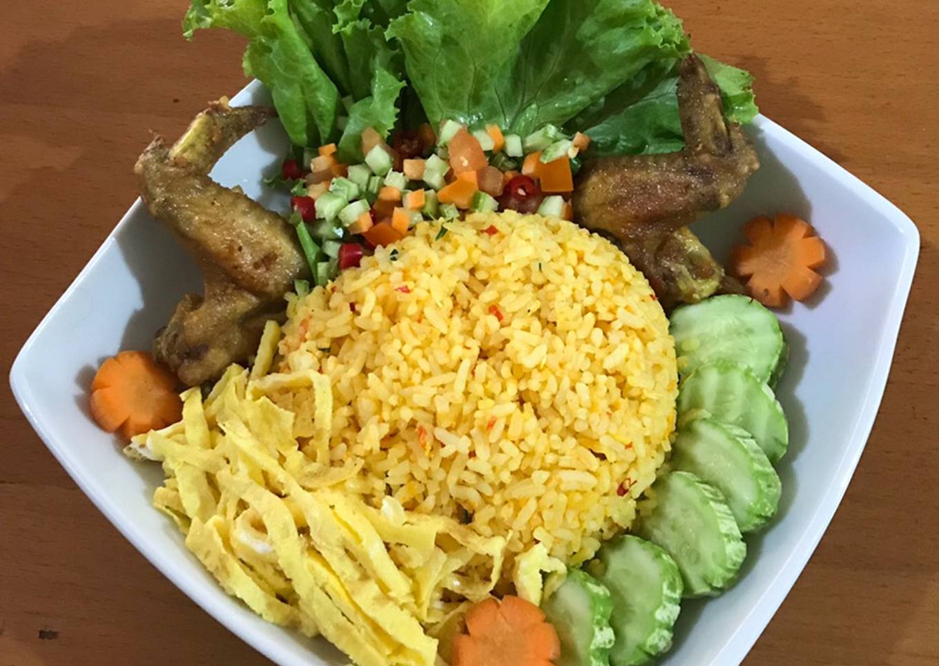 Nasi goreng kuning menu kanan
