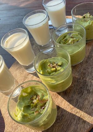 A picture of Avocado, cardamom and pistachio mousse.