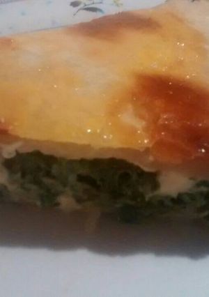 Una foto de Tarta de acelga con masa casero