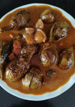 A picture of Spicy baby brinjal curry.