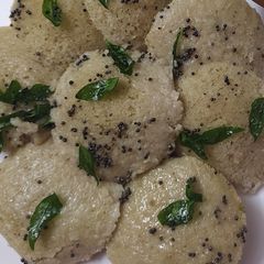 Oats Idli A picture of Oats Idli.