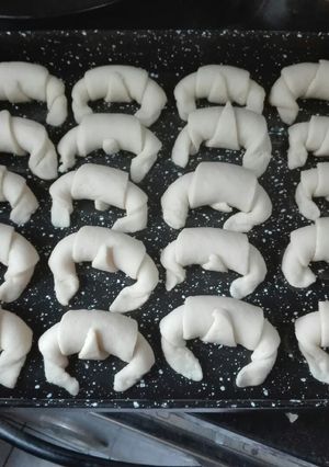 Una foto de Medialunas dulces caseras