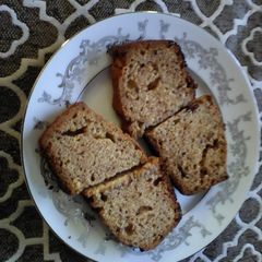 A picture of Cake with dates.