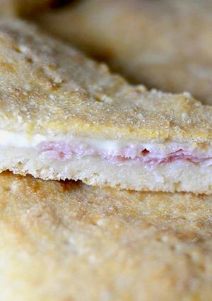 Foto di Torta salata con farina di tipo 1 e 00, prosciutto e formaggio