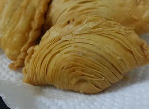 Gambar Karipap Pusing Frozen