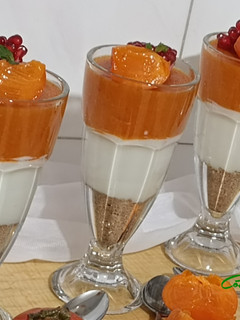 عکسی از دستور دسر خرمالو