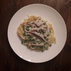 A picture of Ham and Sweet Pea Creamy Pasta.