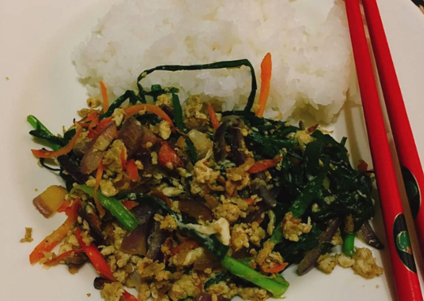 Leek and eggs stir fry - Niratama