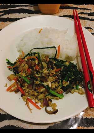A picture of Leek and eggs stir fry - Niratama.