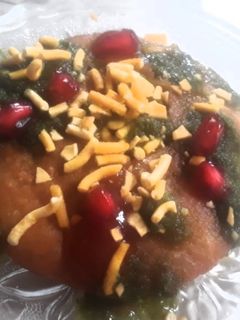 कचोरी (kachori recipe in marathi) रेसिपी चे मुख्य फोटो