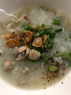 Hình của món Cháo hến.