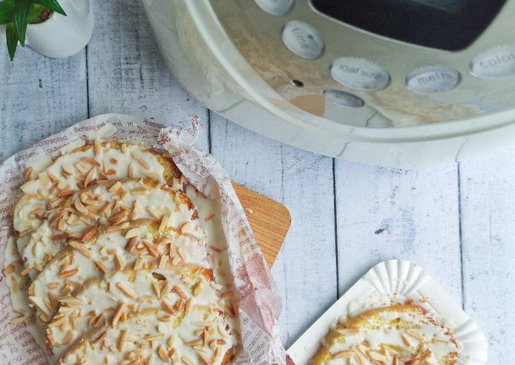 Langkah Mudah untuk Membuat Vanilla Almond Cake - Super Easy Anti Gagal