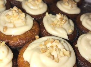 Una foto de Muffins de zanahoria 🧁🥕 (Carrot Cake)